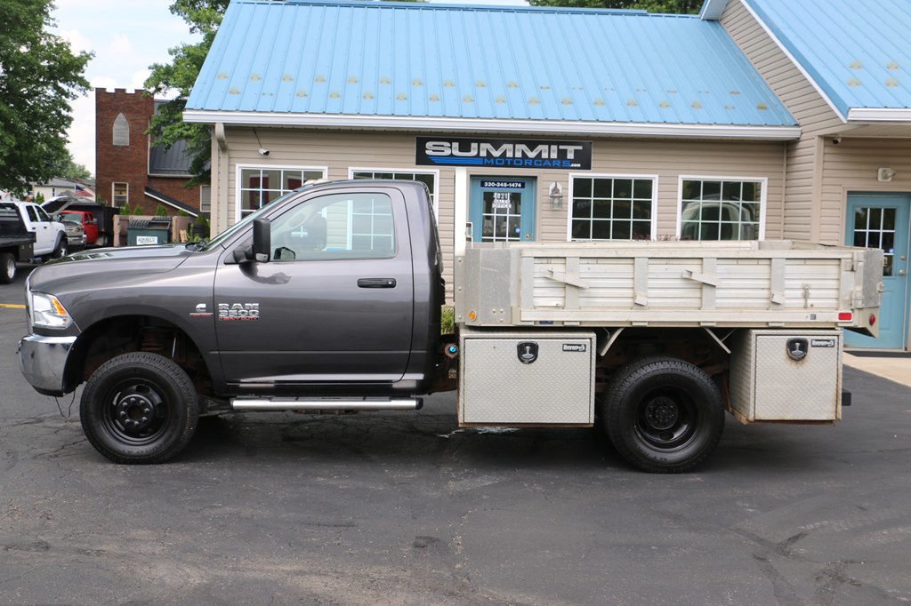 Used 2016 Ram 3500 - photo 2