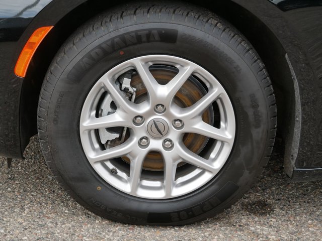 Used 2025 Chrysler Pacifica - photo 11