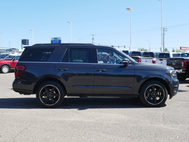 Used 2023 Ford Expedition - photo 1