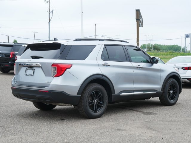 Used 2023 Ford Explorer - photo 2