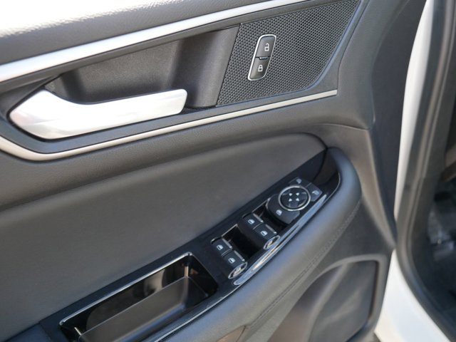 Used 2020 Ford Edge - photo 16