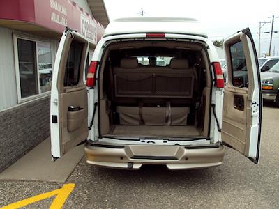 Used 2005 GMC Savana 1500 Work Van 4x4 Passenger Van for sale #5458X - photo 2