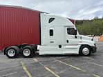 Used 2019 Freightliner Cascadia Detroit Diesel DD15 Semi Truck with Sleeper Cab for sale #3AKJGLDR6KSKV6149 - photo 3