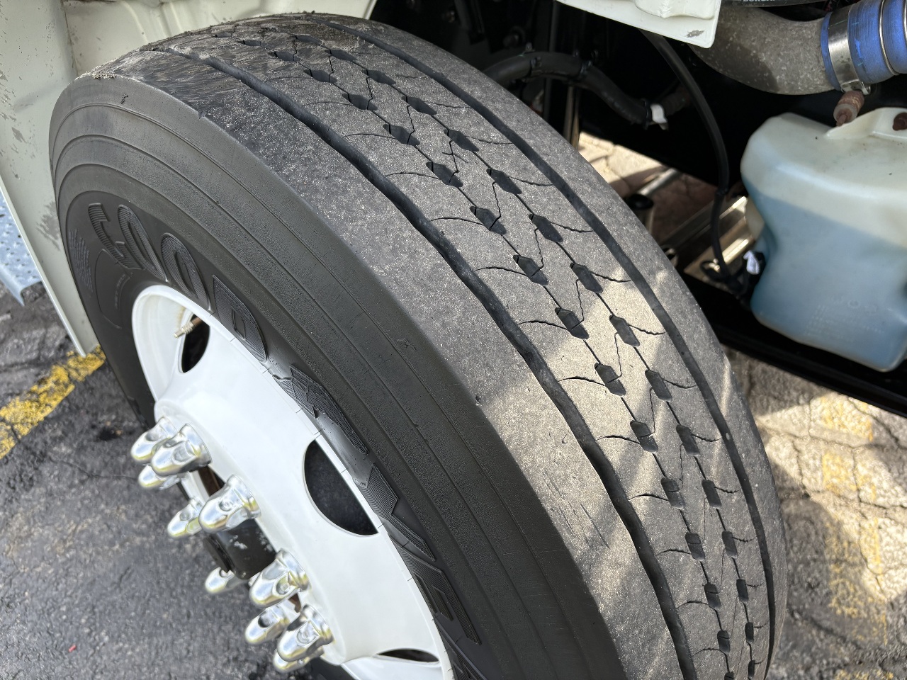 Used 2016 Freightliner M2 106 - photo 12