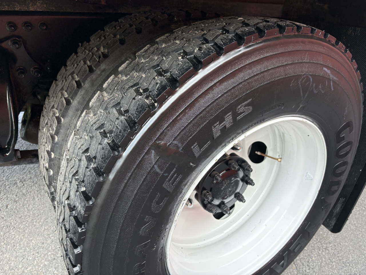 Used 2016 Freightliner M2 106 - photo 13