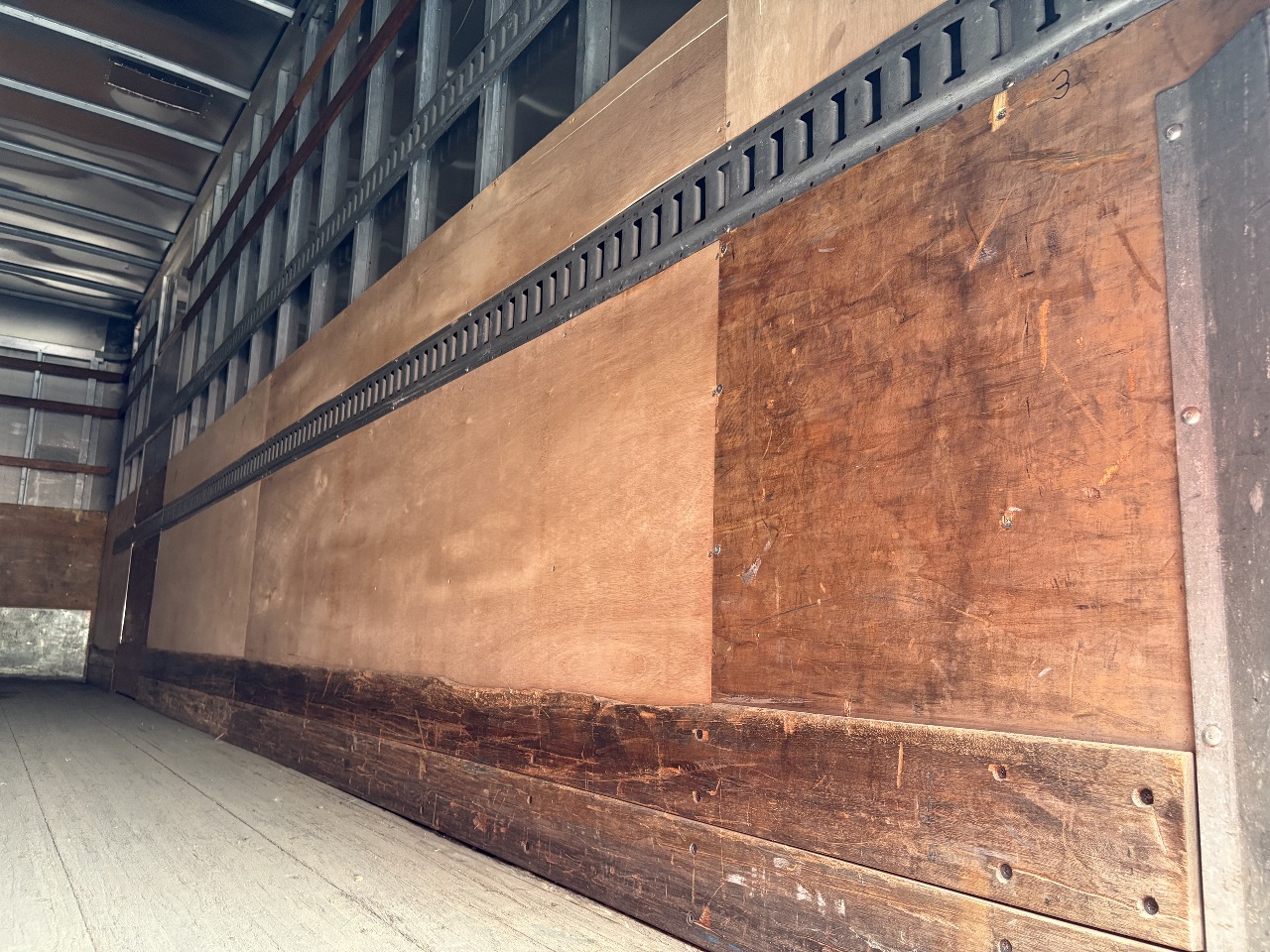 Used 2016 Freightliner M2 106 - photo 19