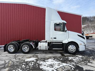 Used 2021 Volvo VNL Volvo D13 Semi Truck for sale #4V4NC9EH4MN277599 - photo 2