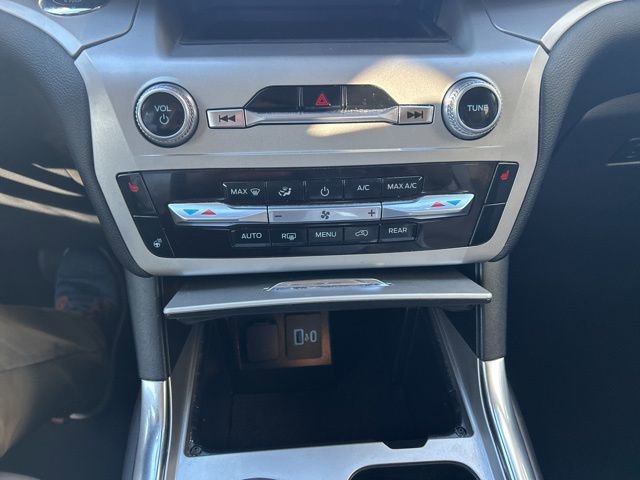 Used 2022 Ford Explorer - photo 22