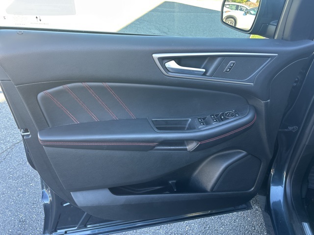 Used 2023 Ford Edge - photo 13