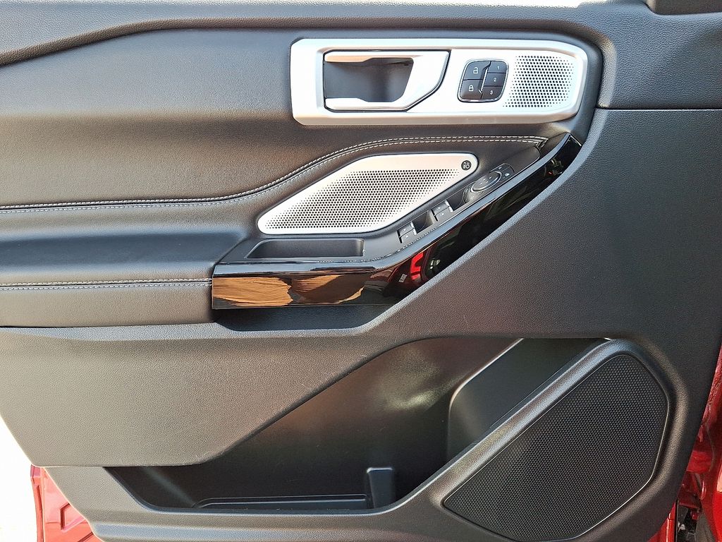 Used 2023 Ford Explorer - photo 16