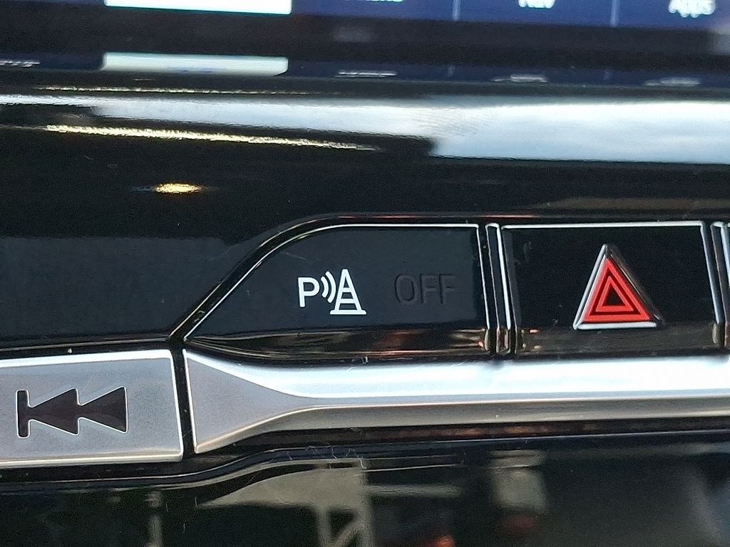 Used 2023 Ford Explorer - photo 30