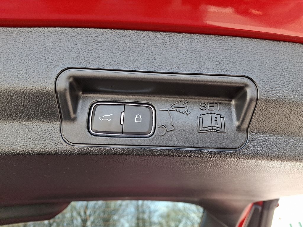 Used 2023 Ford Explorer - photo 37