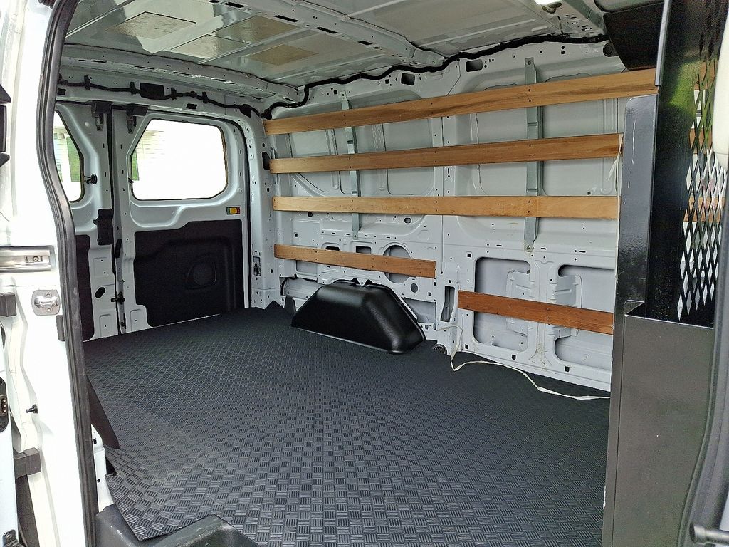 Used 2024 Ford Transit 250 - photo 2