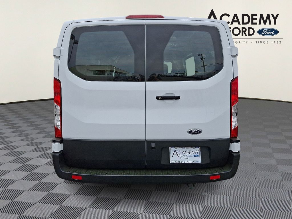 Used 2024 Ford Transit 250 - photo 9