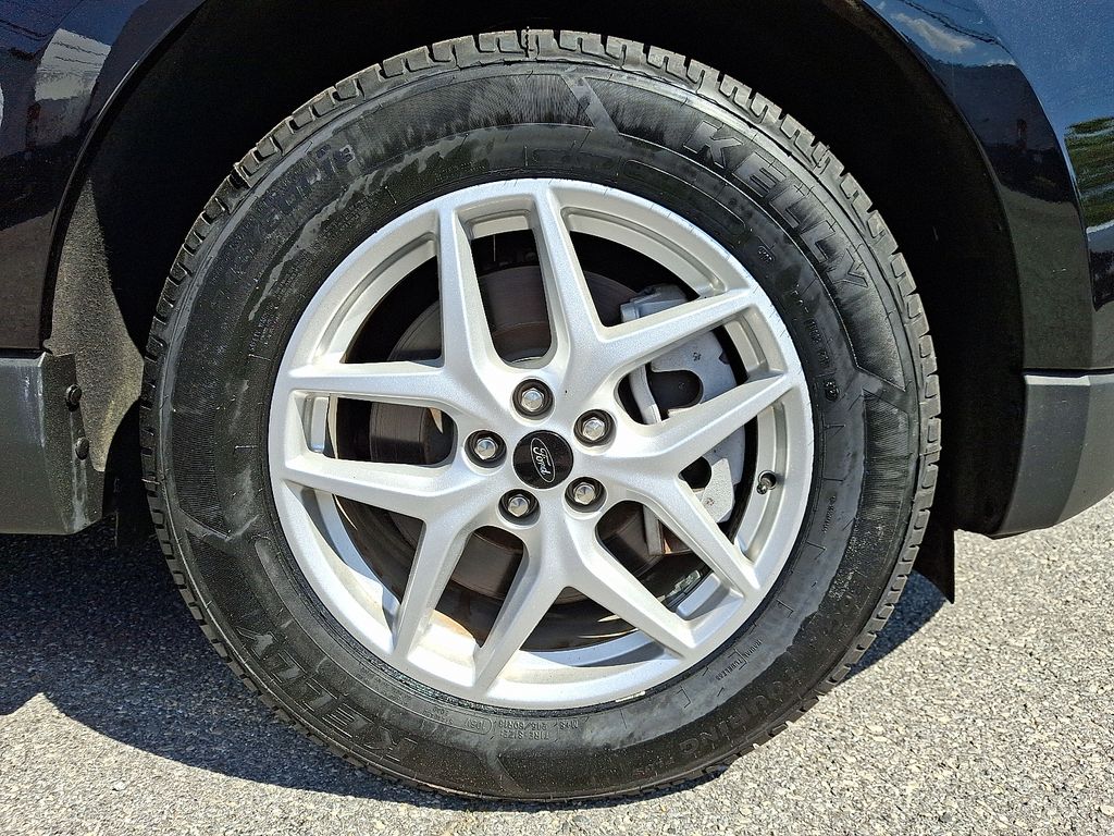 Used 2024 Ford Edge - photo 10