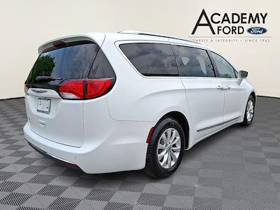 2018 Chrysler Pacifica FWD Minivan for sale #06498R - photo 2