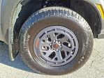 2025 Nissan Frontier Crew Cab 4WD Pickup for sale #260003A - photo 8