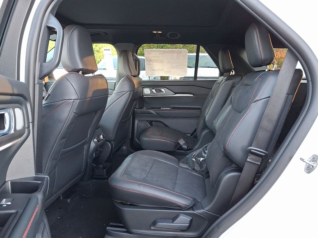 New 2026 Ford Explorer - photo 8