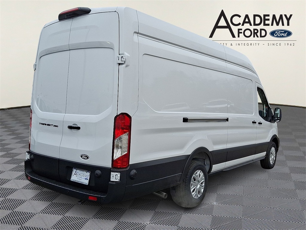 New 2026 Ford Transit 250 - photo 5