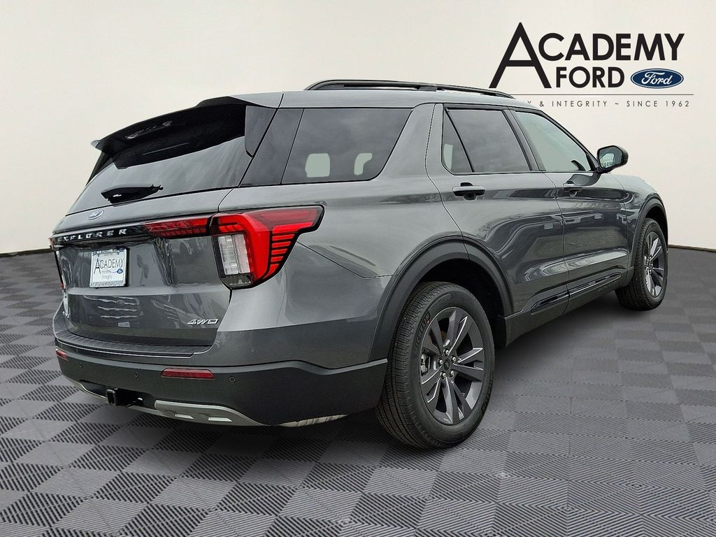 New 2026 Ford Explorer - photo 2