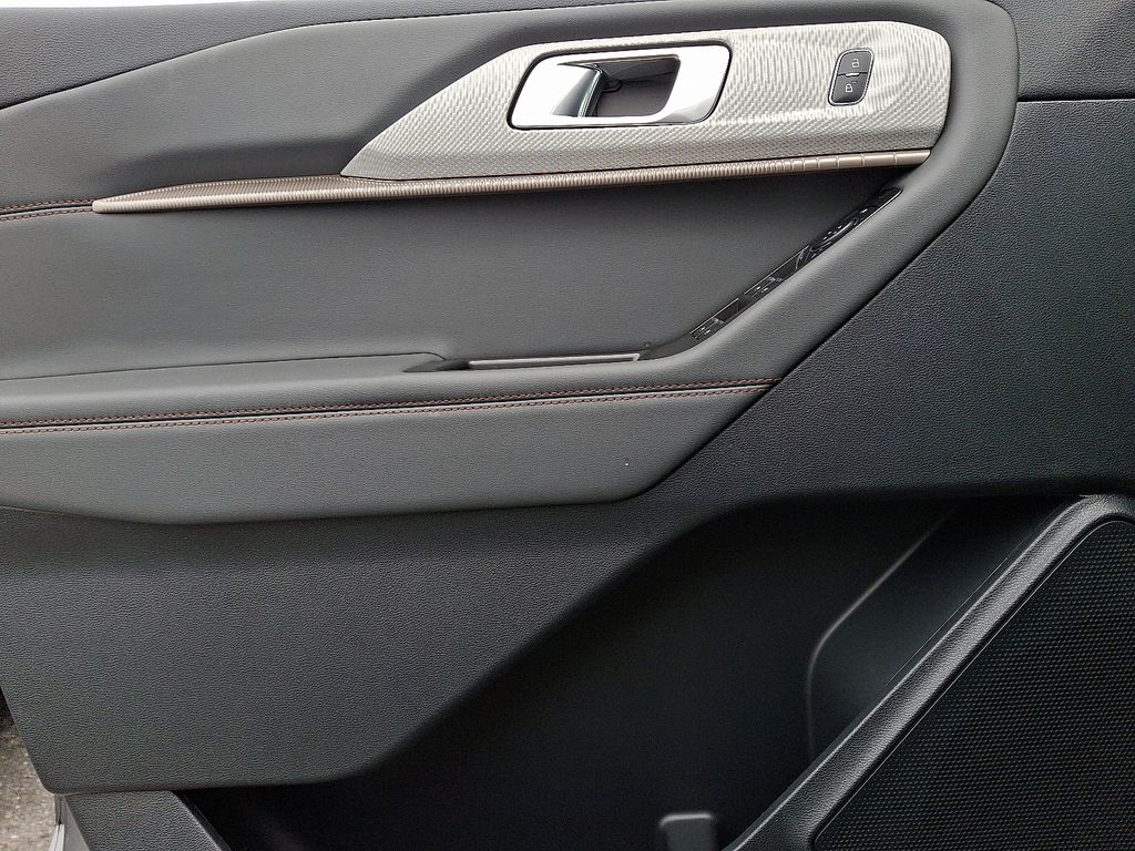 New 2026 Ford Explorer - photo 10