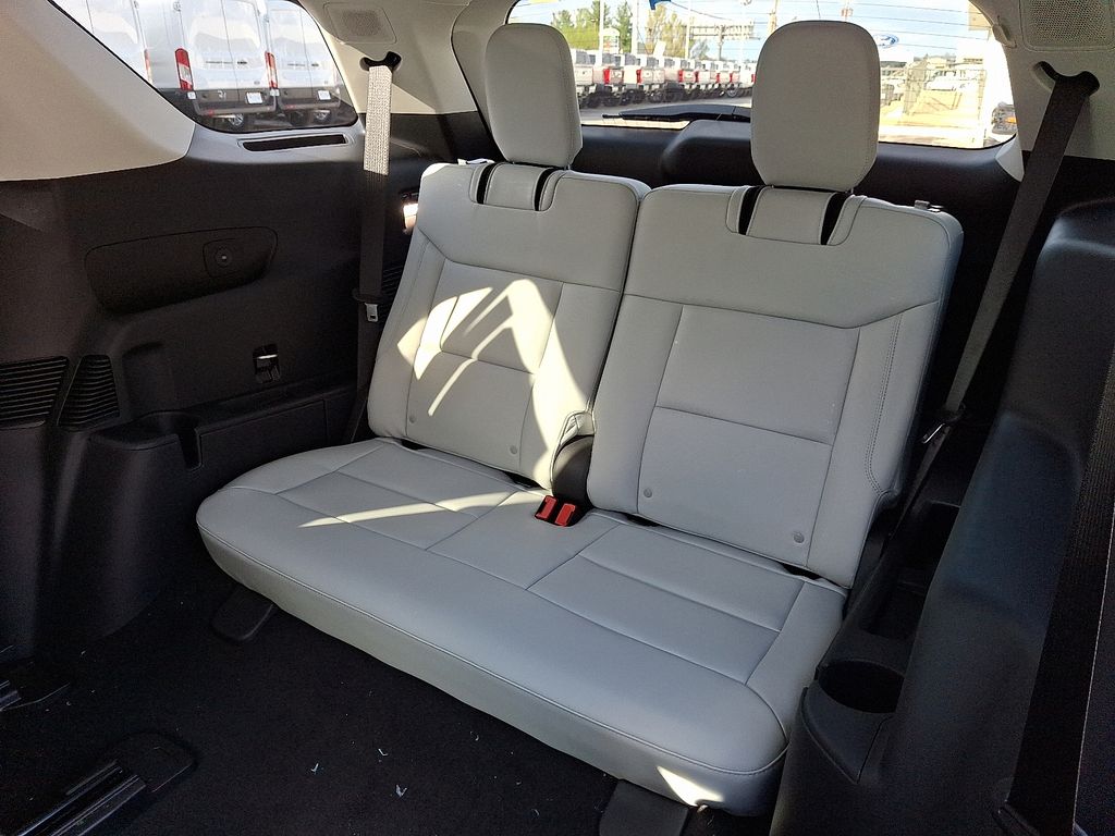 New 2026 Ford Explorer - photo 8