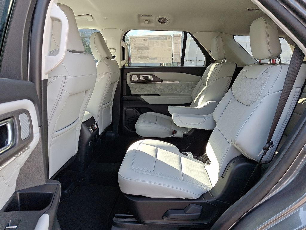 New 2026 Ford Explorer - photo 9