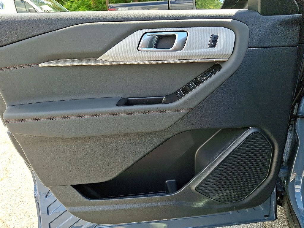 New 2026 Ford Explorer Active - photo 9