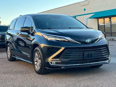 Used 2021 Toyota Sienna XLE AWD Minivan for sale #RS030235 - photo 1