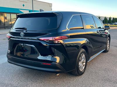 Used 2021 Toyota Sienna XLE AWD Minivan for sale #RS030235 - photo 2
