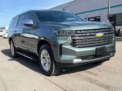 Used 2023 Chevrolet Suburban - photo 1