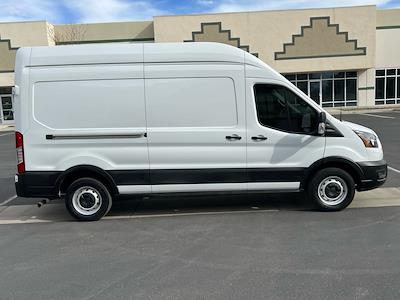 Used 2023 Ford Transit 250 - photo 1