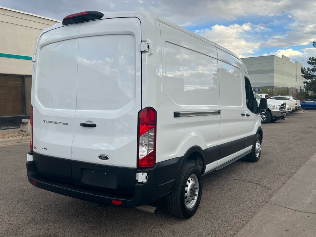 Used 2023 Ford Transit 250 - photo 2
