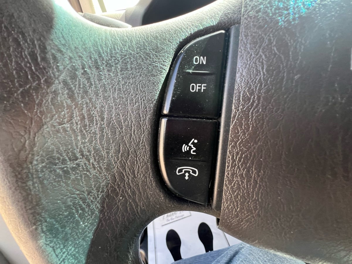 Used 2019 Ford E-350 - photo 26