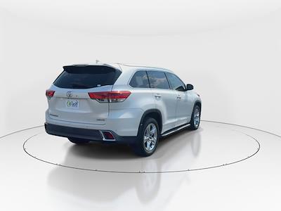 Used 2018 Toyota Highlander Limited SUV for sale #404111R - photo 2