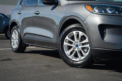 Used 2021 Ford Escape - photo 2
