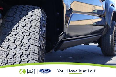 Used 2025 Toyota Tacoma - photo 1