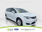 Used 2018 Chrysler Pacifica Touring Minivan for sale #54582271R - photo 3