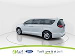 Used 2018 Chrysler Pacifica Touring Minivan for sale #54582271R - photo 2