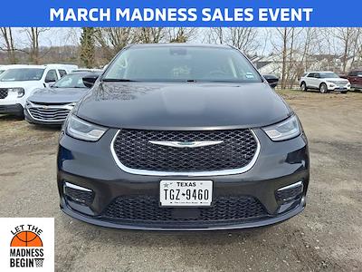 Used 2023 Chrysler Pacifica - photo 1
