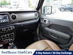 2020 Jeep Gladiator Crew Cab 4x4 Pickup for sale #E404801 - photo 18