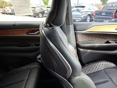 2022 Jeep Grand Cherokee L 4WD SUV for sale #E503201 - photo 2