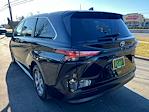 Used 2021 Toyota Sienna LE Minivan for sale #018473 - photo 2