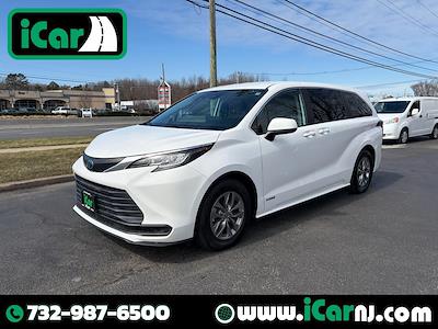 Used 2021 Toyota Sienna - photo 1