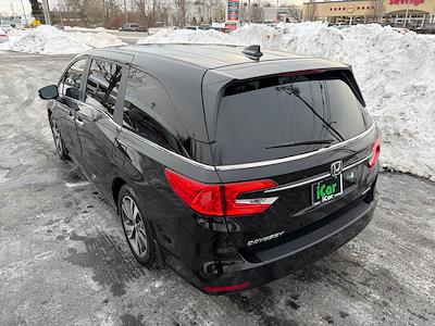 Used 2023 Honda Odyssey Touring Minivan for sale #035739 - photo 2