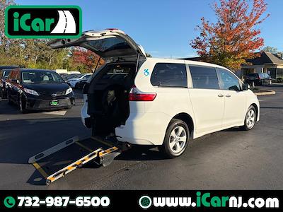 Used 2020 Toyota Sienna Mobility for sale #065843 - photo 1