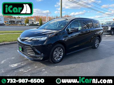 Used 2024 Toyota Sienna LE Minivan for sale #181347 - photo 1
