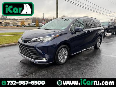 Used 2024 Toyota Sienna XLE Minivan for sale #194506 - photo 1
