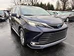 Used 2024 Toyota Sienna XLE Minivan for sale #194506 - photo 4