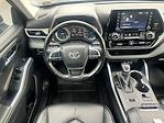 Used 2022 Toyota Highlander XLE for sale #543607 - photo 24